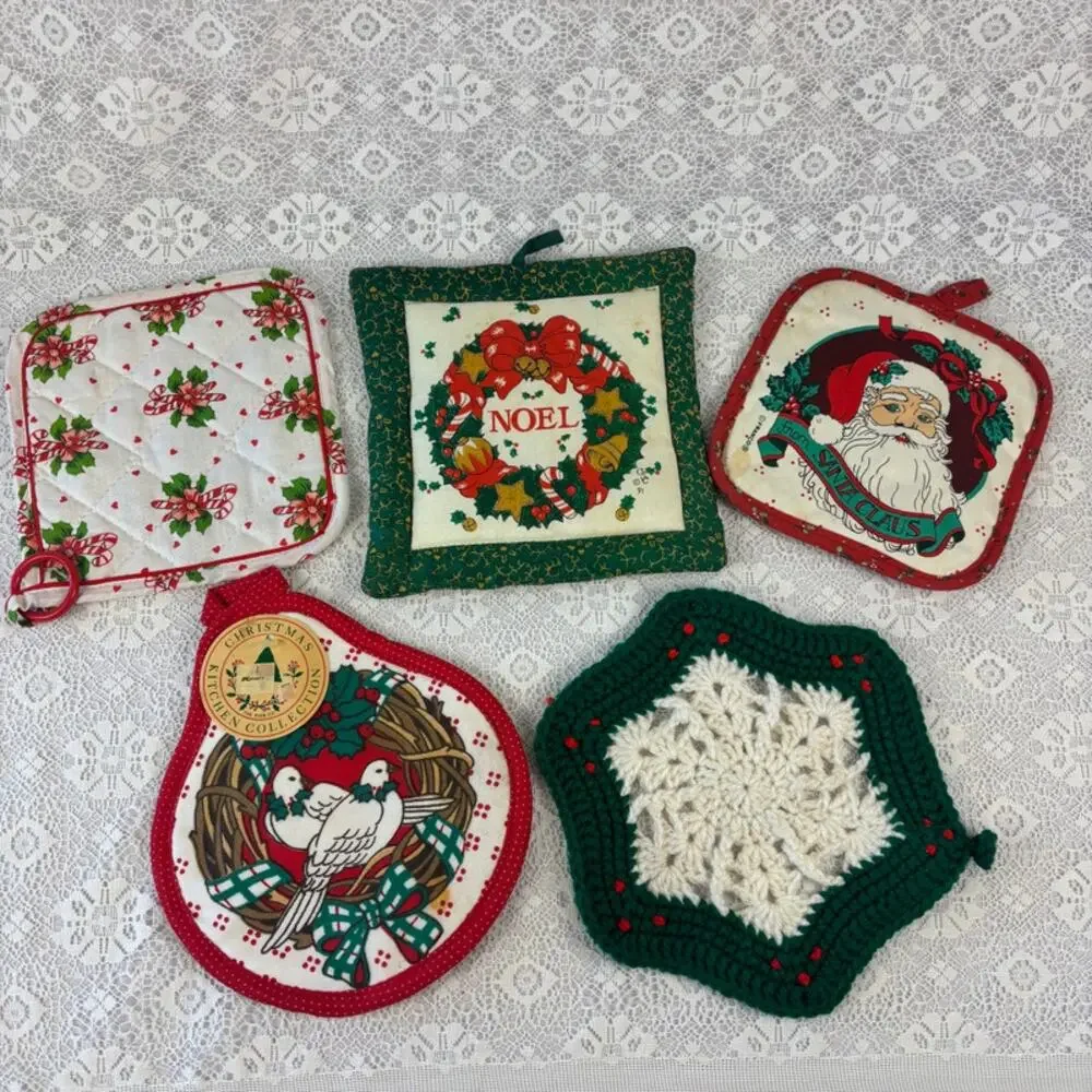 Vintage Christmas Kitchen Lot Santa Pot Holders Quilted Crochet Holiday Decor
